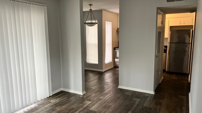 Photo - Palm Avenue Apartments