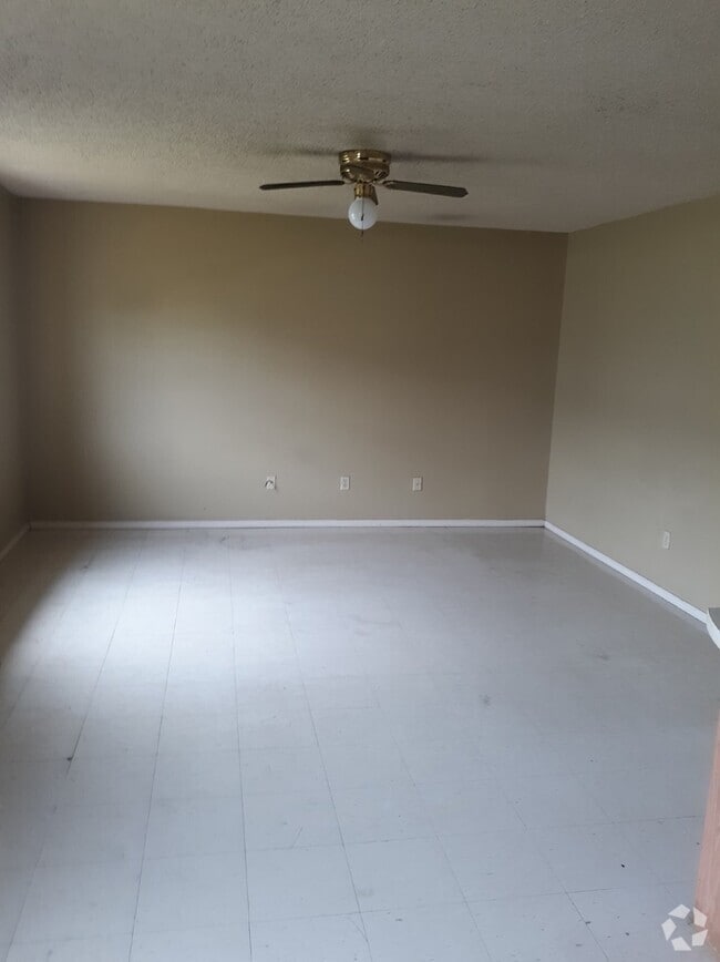 Building Photo - Cozy 2 Bedroom Apartment in Bono, AR with ... Unit Apt B