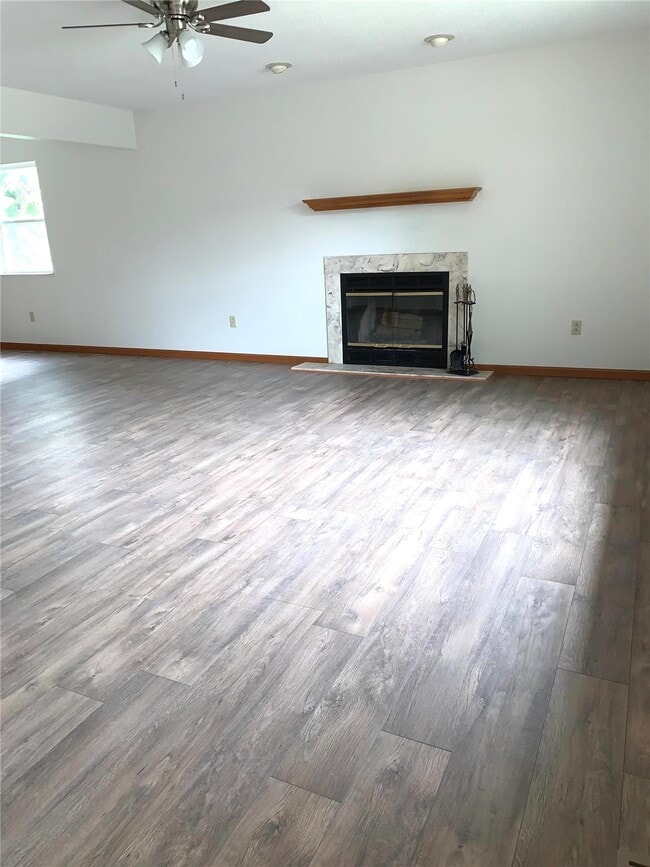 Photo - 117 Twin Oaks Dr