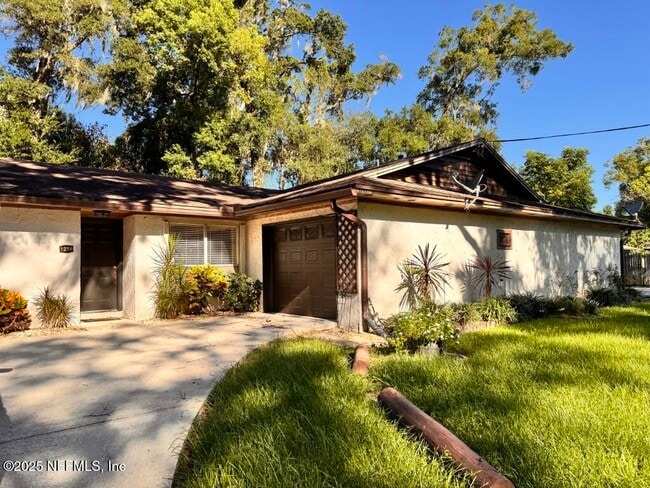 Photo - 1218 Colt St