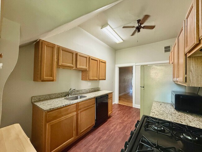 Photo - 30 Conklin St Unit 3