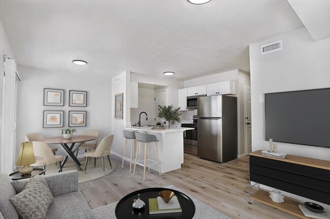 Building Photo - Riverview Townhomes