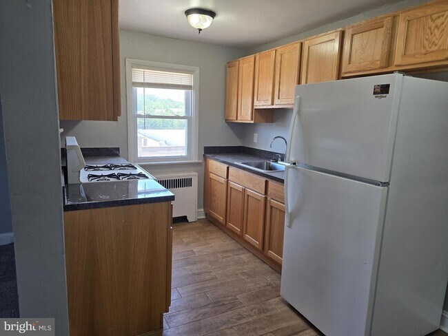 Photo - 7504 Greenhill Rd