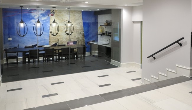 Photo - 700 Constitution