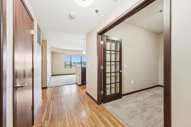 Photo - Oaks Station Place