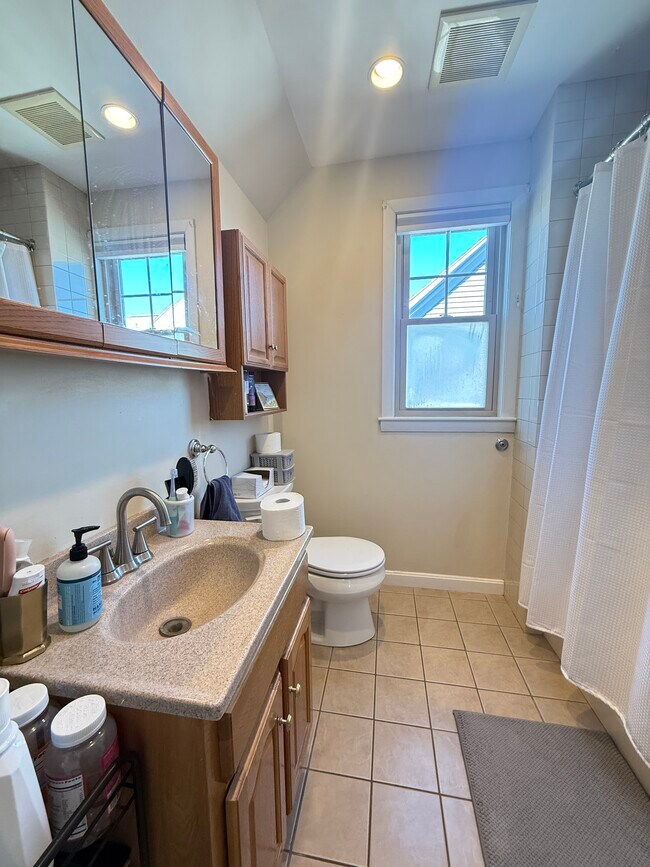 Photo - 5 Mapleton St Unit 2