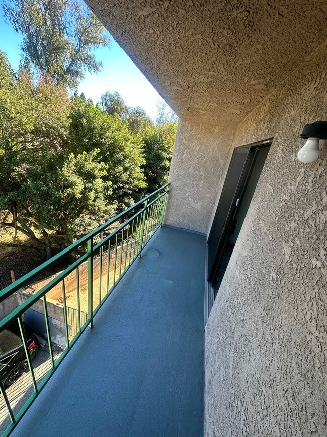 Photo - 7040 Haskell Ave Unidad 310