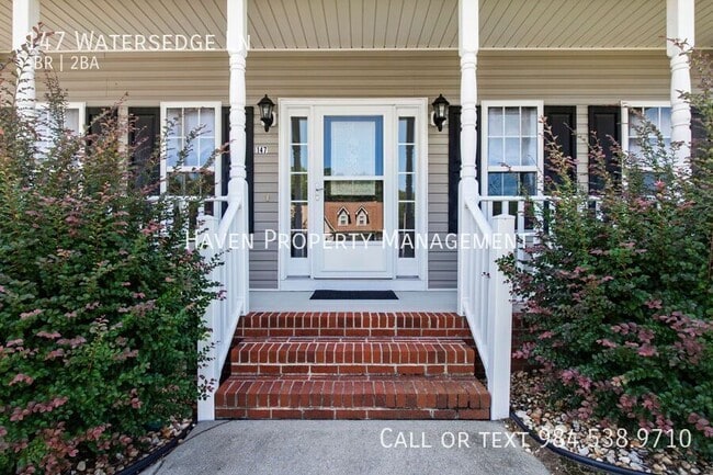 Photo - 147 Watersedge Ln