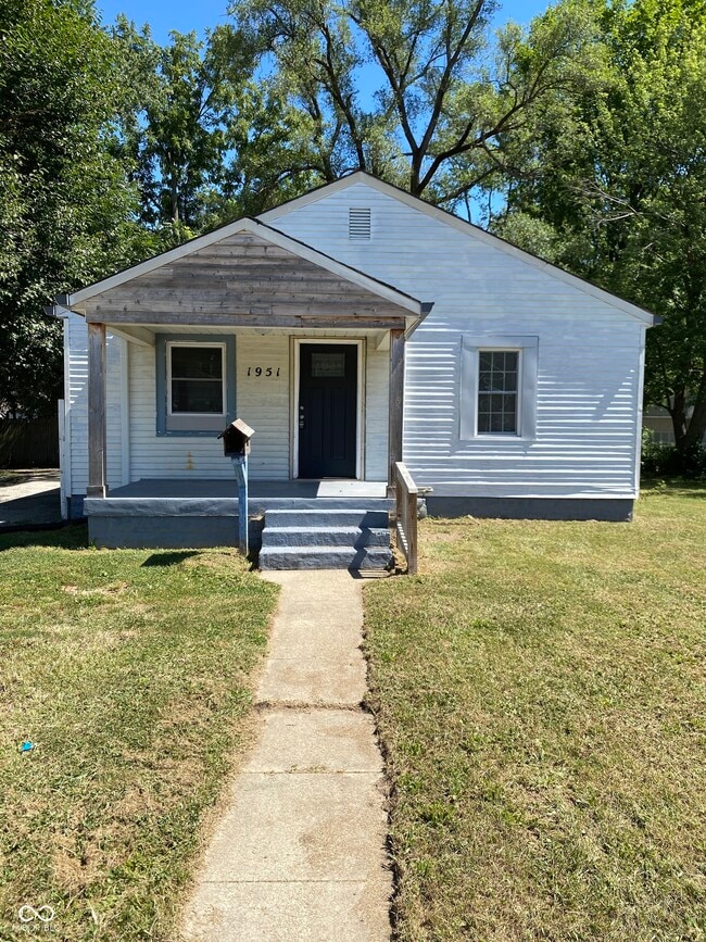 Building Photo - 1951 N Bosart Ave Rental