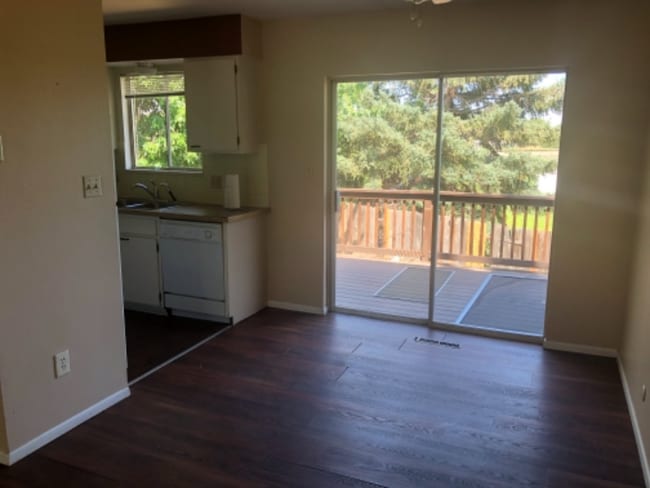 Photo - 1804 S Whitcomb St