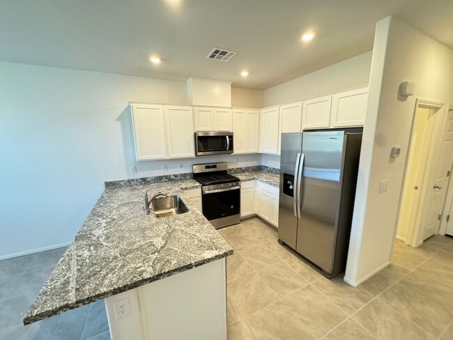 Photo - Charming 3-Bedroom Home with Open Layout, Balcony & Modern Finishes!