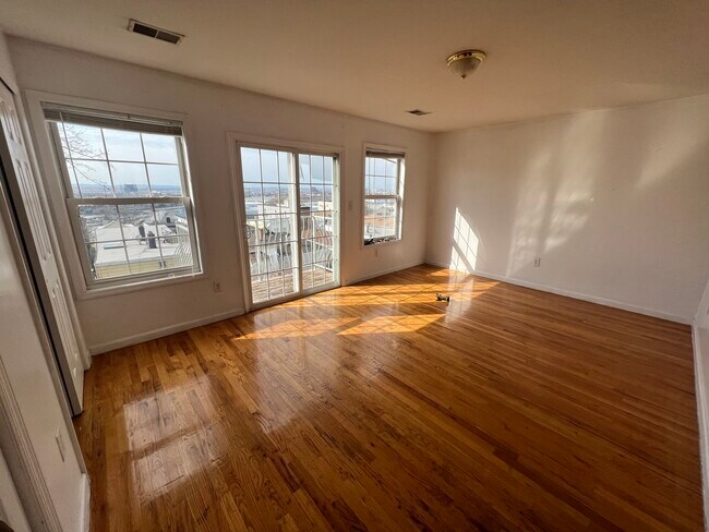 Photo - 75 Columbia Ave Unit 2