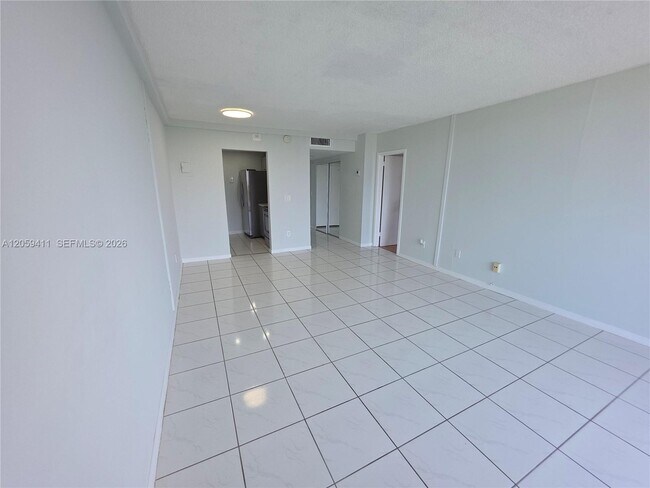 Photo - 2350 NE 135th St Unit 602