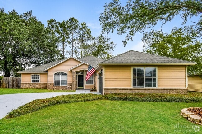 Building Photo - 8911 Country Bend Cir N Rental