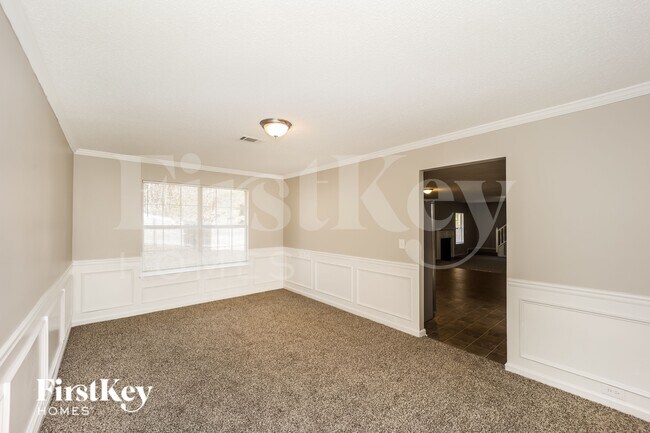 Photo - 265 Othello Dr