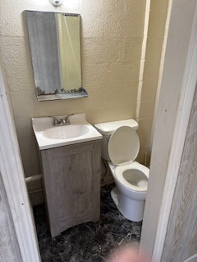 Photo - 3961 Logan Ave Unit 3961 Logan Ave - Apt 8