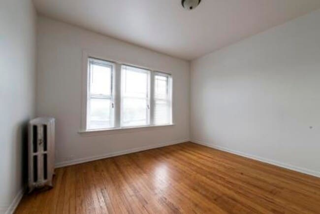 1448 W 83rd