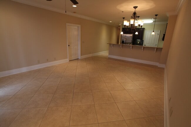 234 W Magnolia Ave