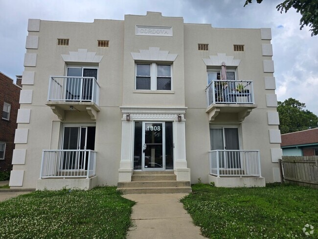 Building Photo - 1308 N Main St Unit 2S Rental