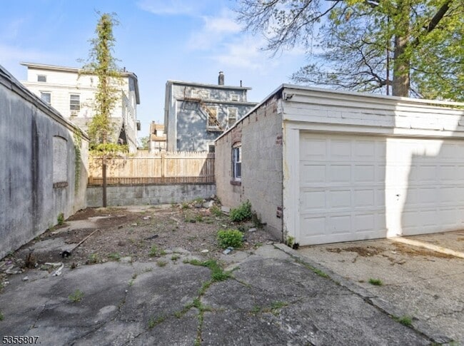 Photo - 125 Columbia Ave