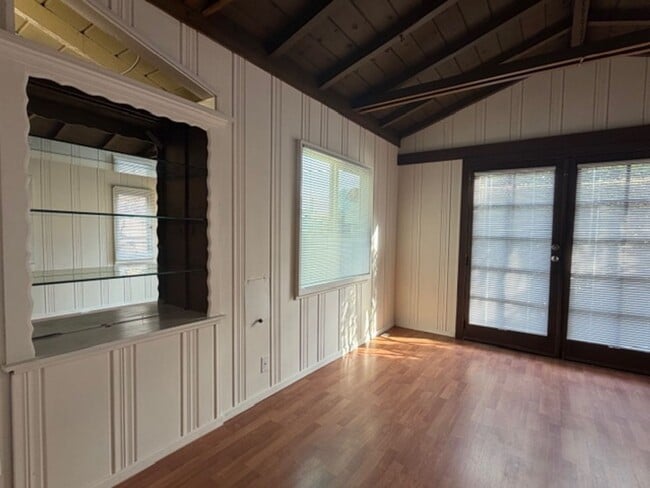 Photo - 4807-4809 Brighton Ave Unidad 4809