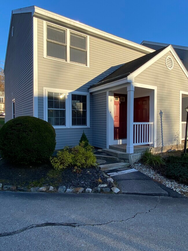 entrance - 10 Oak Ter Townhome