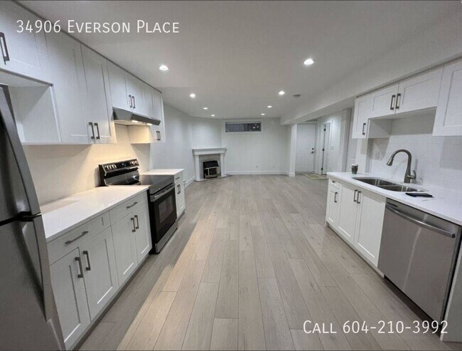 Photo - 2 Bedroom Basement Suite in Abbotsford