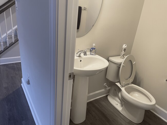 Photo - 307 Phoenix Dr