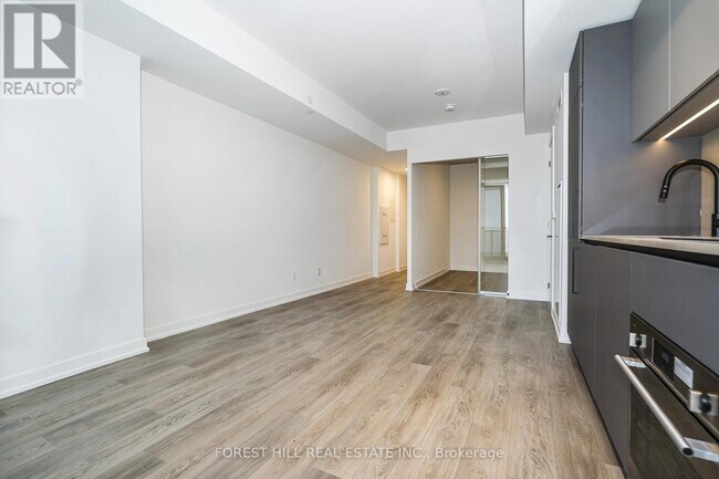 Photo - 35 Parliament St Unit 2413