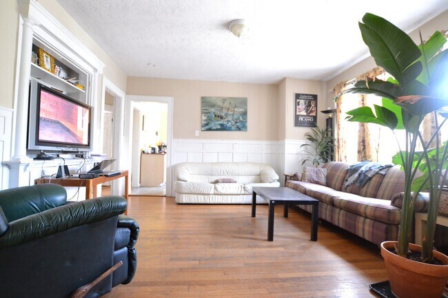 Photo - 1 Boulevard Ter Unit 1