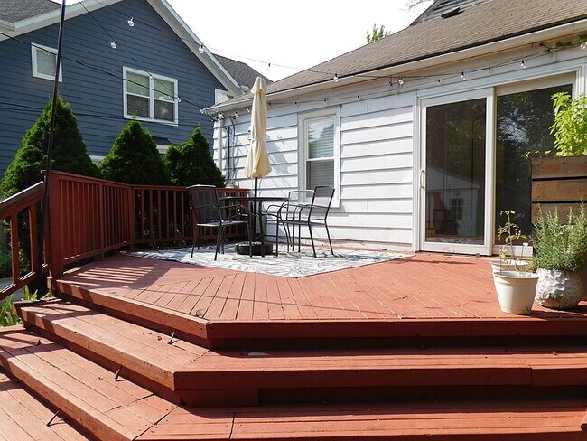 Photo - 1646 Villa Rd