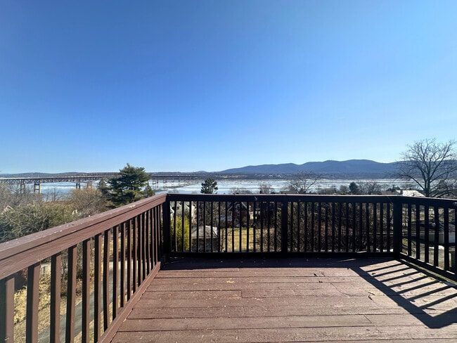 Photo - 498 Liberty St Unit 3