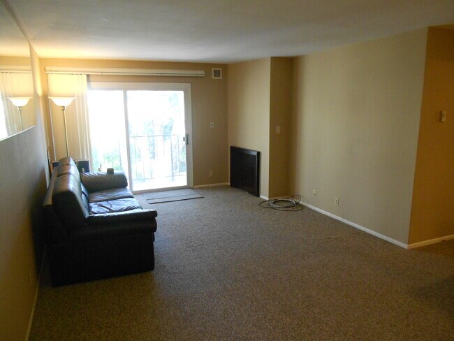 Photo - 8163 Redlands St Unit 21