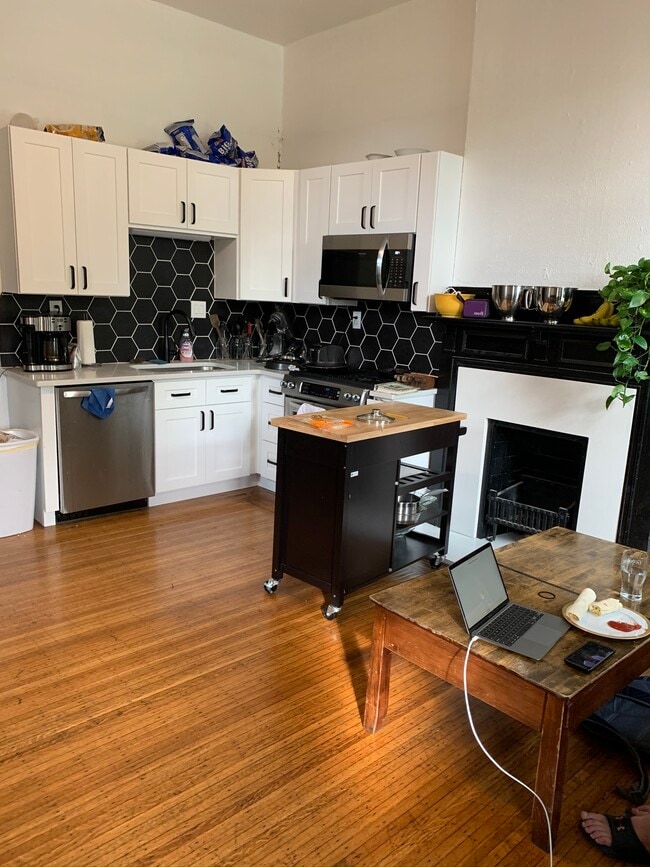 Front Kitchen - 2429 W Clifton Ave House