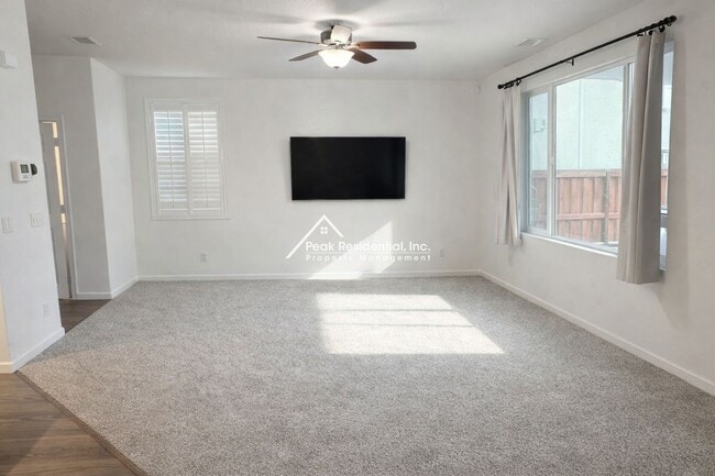 Photo - Updated Rocklin 3bd/2.5ba House!