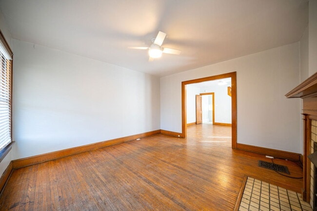 Photo - 828 Dennison Ave