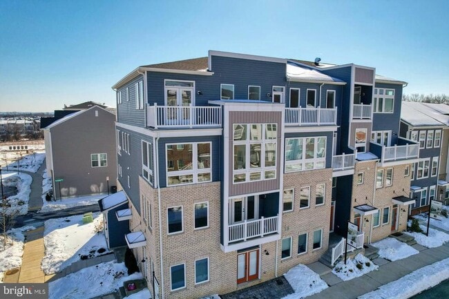 Photo - 710 Iron Frg Rd