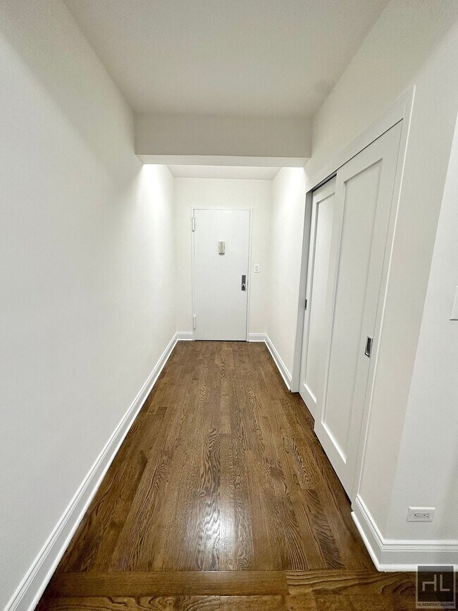 Photo - EAST 57 STREET Unit 7F