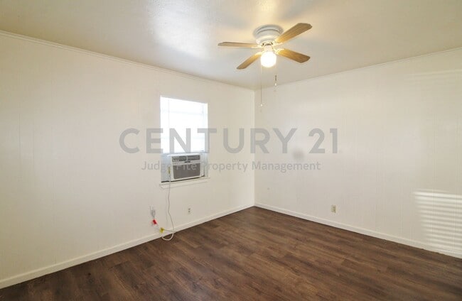 Photo - Cozy 1/1 Fourplex Unit On A Corner Lot In Weatherford For Rent!