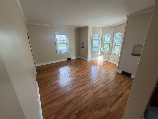 Photo - 1522 Brady St Unit 1