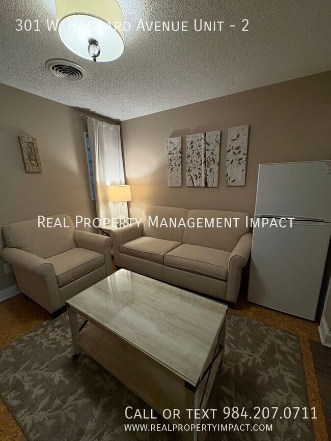 Photo - 301 W Haggard Ave Unit 2