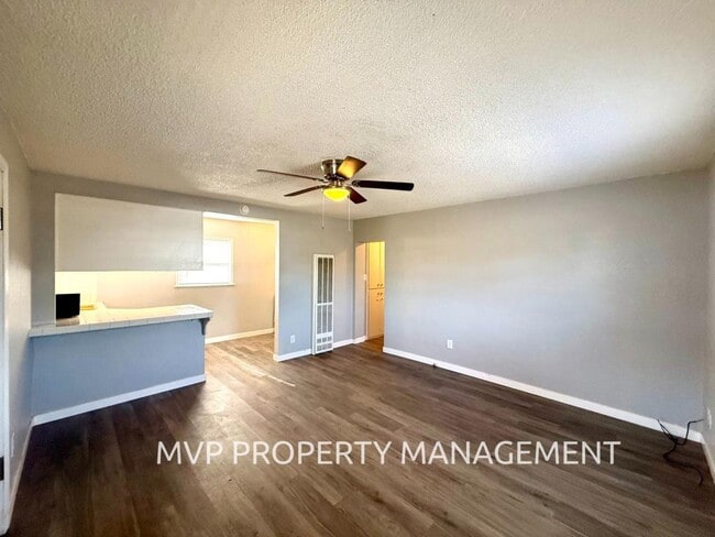 Building Photo - 444 Dodge Ave