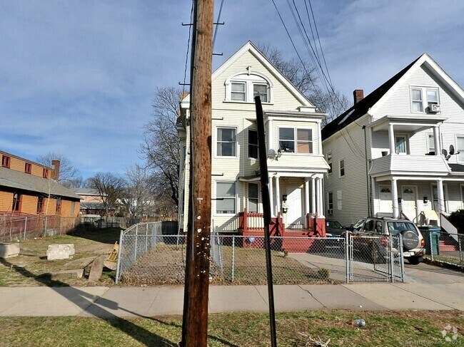 Building Photo - 178 Kimberly Ave Rental