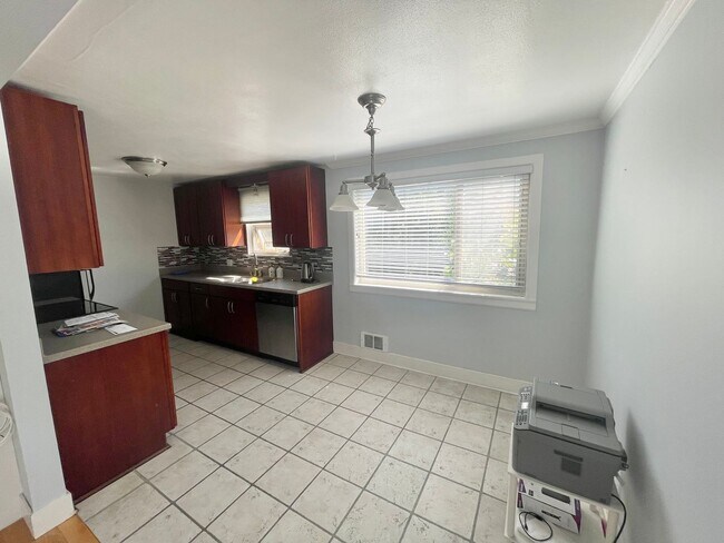 Photo - 4451 Woodland Park Ave N Unidad 5