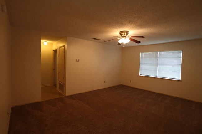 Photo - 12414 Cimmarron Dr