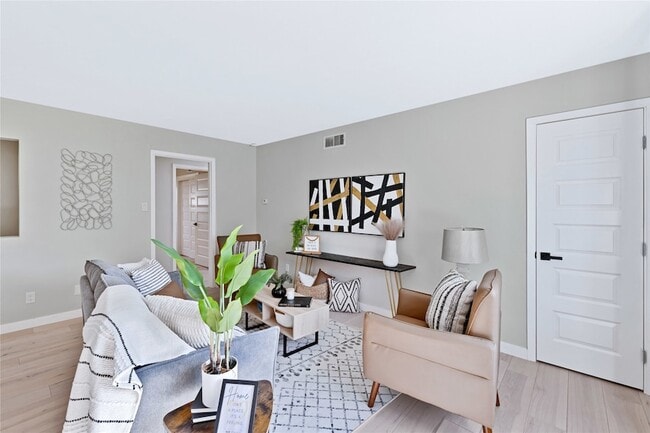 Photo - 10506 Sandra Lynn Dr