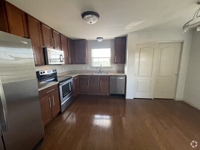 Building Photo - 8122 Welsh Dr Rental