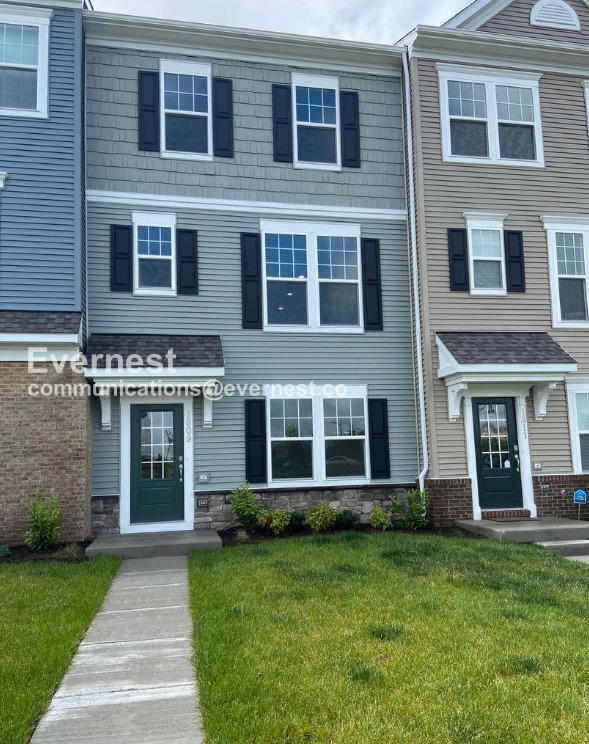 Building Photo - 1809 Noyack Ln