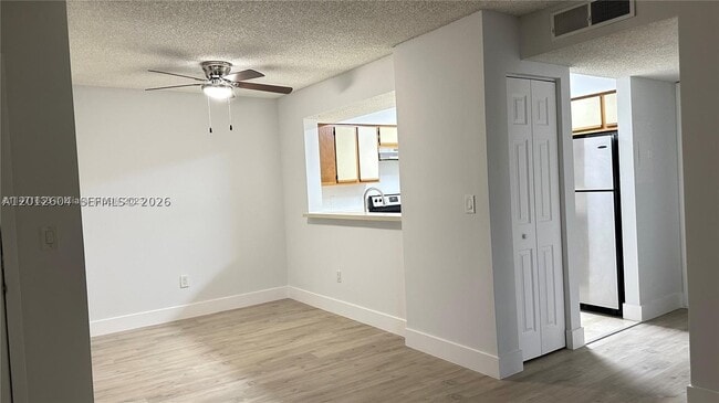 Building Photo - 1243 SW 46th Ave Unit 1111