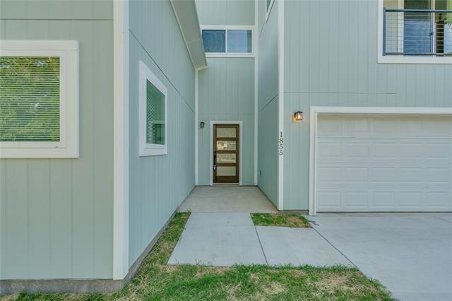 Photo - 1855 Highland Dr E